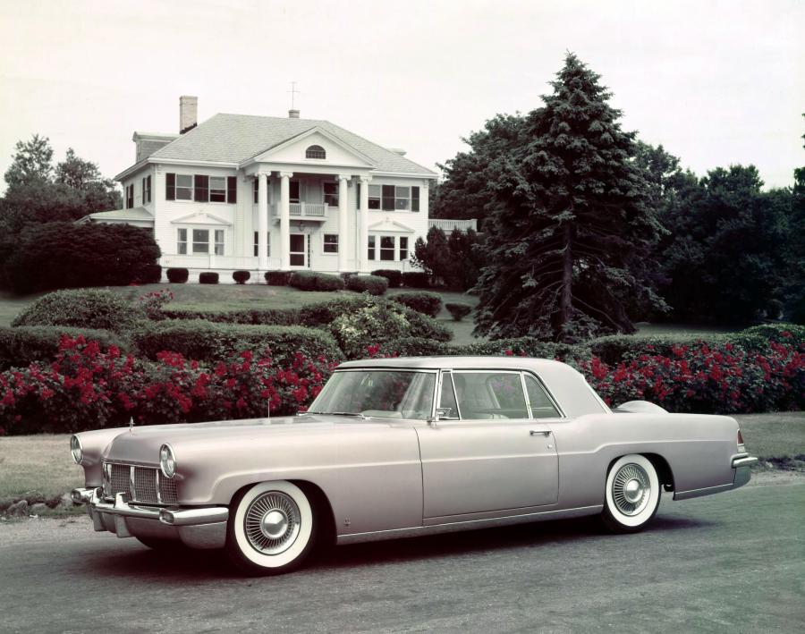  Lincoln Continental Mark II (60A) 1957 года  (фото 7 из 9)